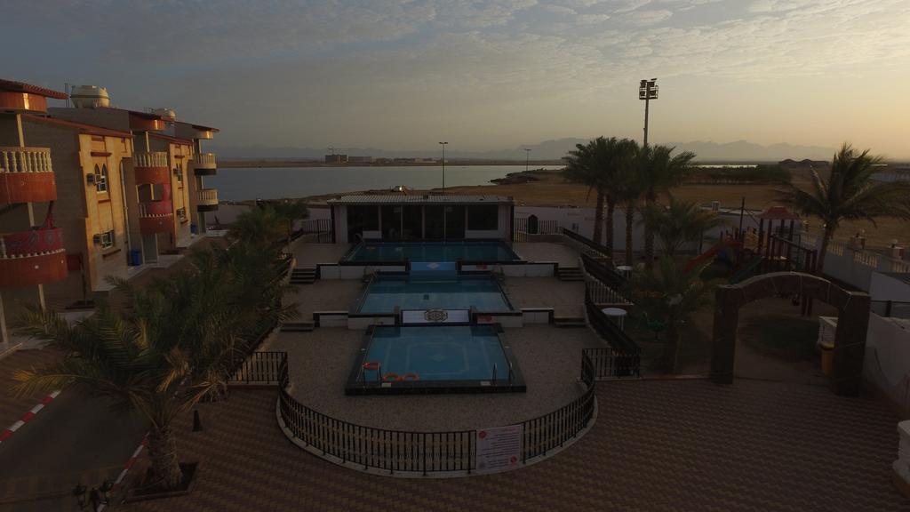 Al Ahmadi Plaza Resort Yanbu Exteriér fotografie