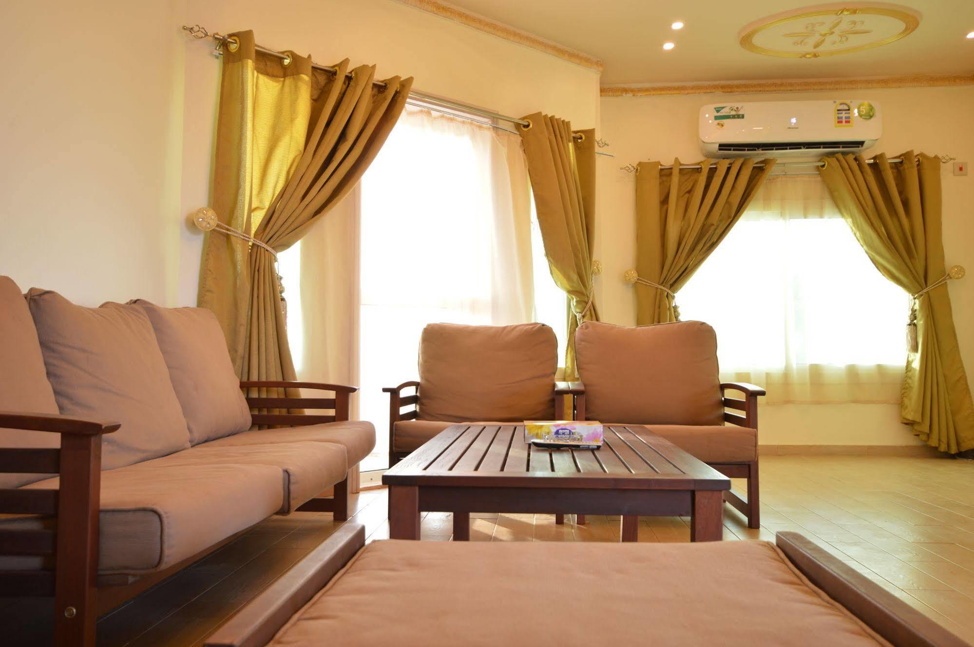 Al Ahmadi Plaza Resort Yanbu Exteriér fotografie
