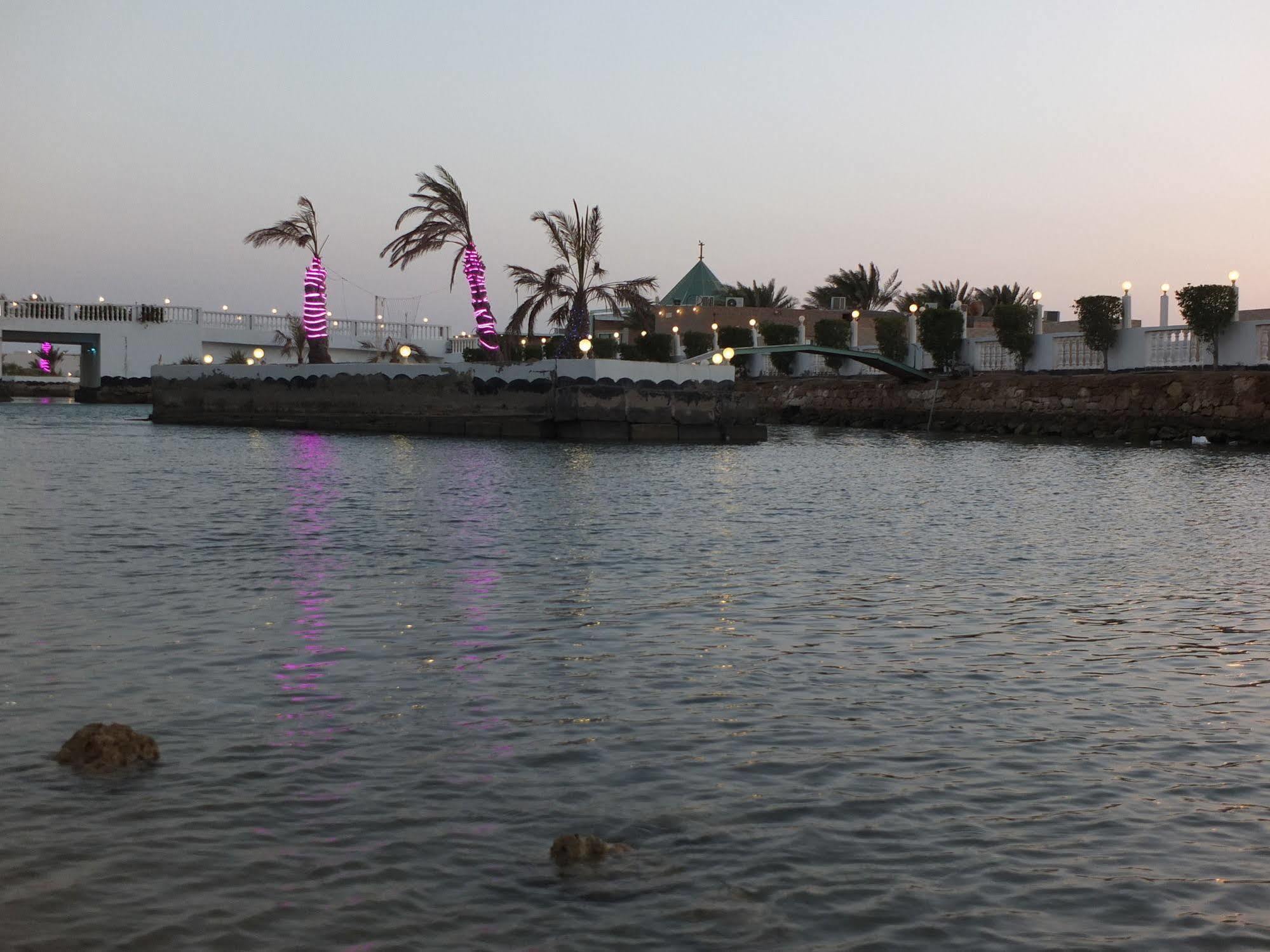 Al Ahmadi Plaza Resort Yanbu Exteriér fotografie