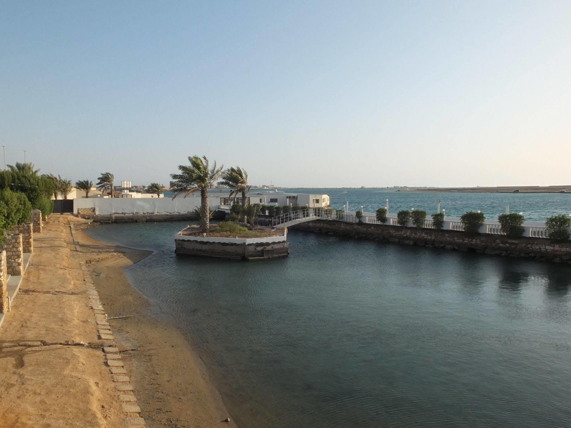 Al Ahmadi Plaza Resort Yanbu Exteriér fotografie